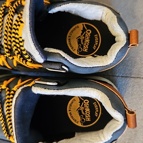 OshKosh B'gosh Kid's Boy's Cycla Everplay Blue Sneakers. EUC. Sz: 5T - Picture 7 of 10